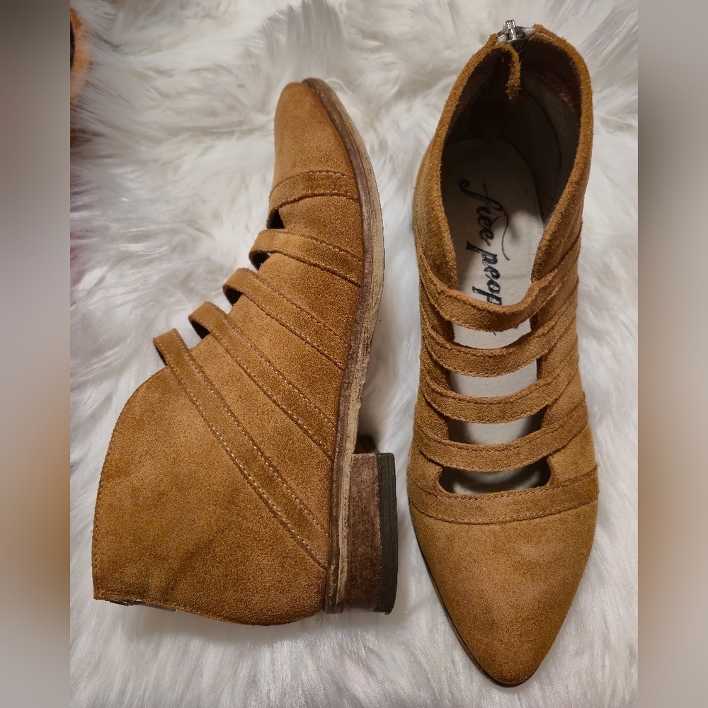 Free People Tan Suede‎ Strappy Ankle Boots